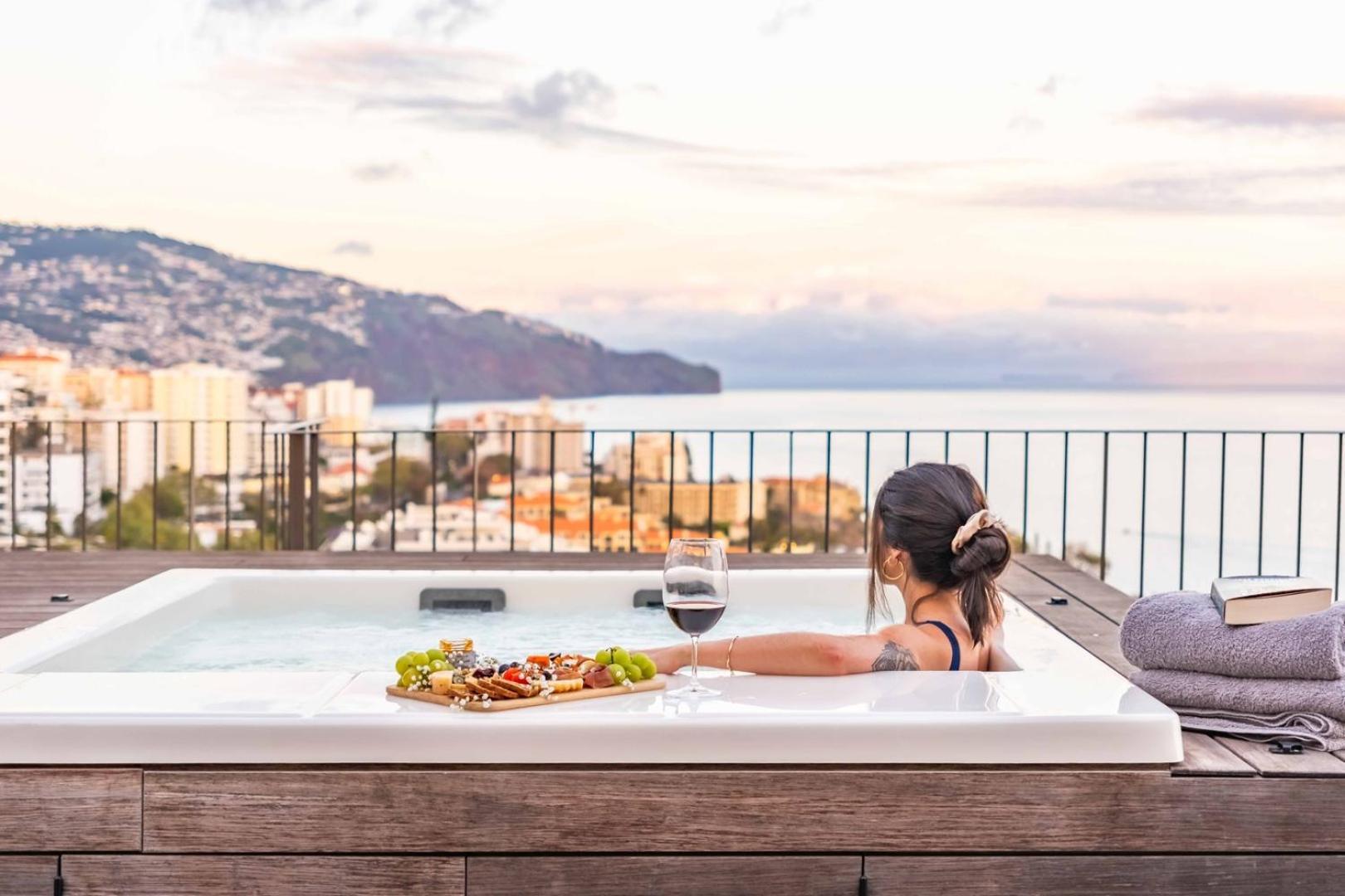 Ajuda I - Penthouse *